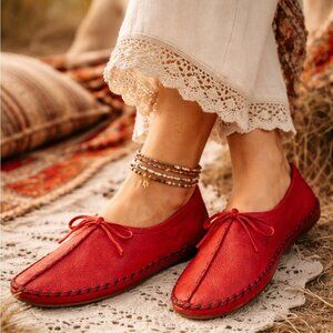 Hides in Hand Red Leather Moccasins Ladies 9 Handmade Canada Bohemian Hippie